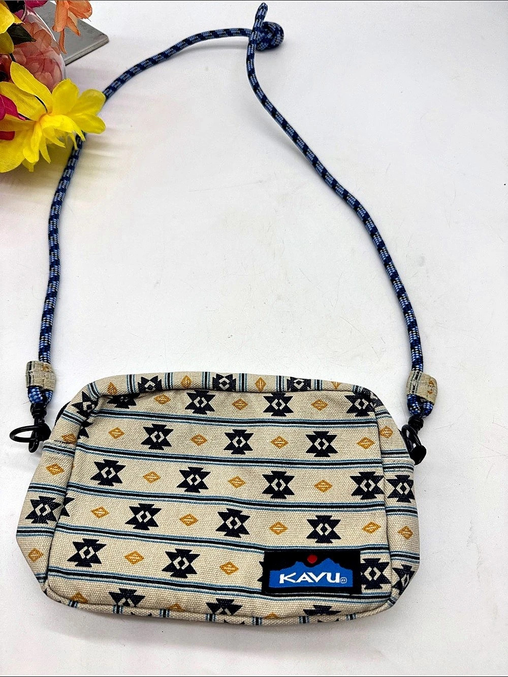 KAVU Keeper Crossbody Bag Beige & Blue